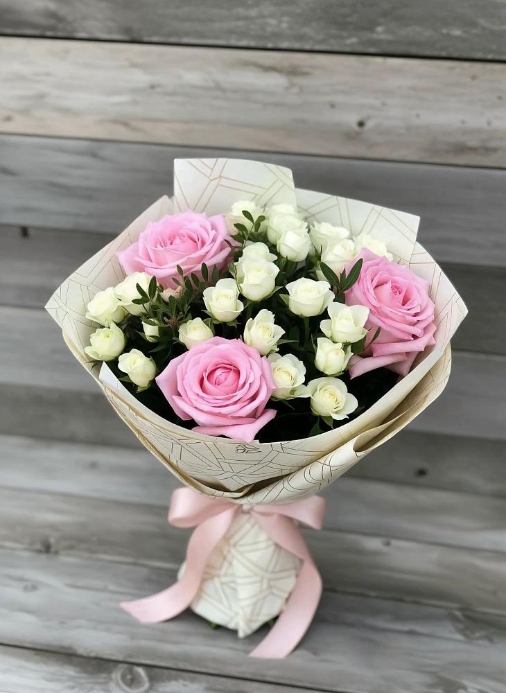 Букет цветов из: Розы в Уве