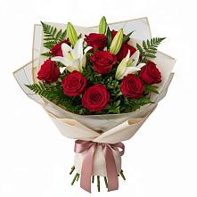 Букет цветов из:  Лилии и Розы в Уве