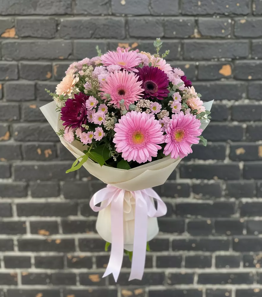 Букет цветов из: Герберы и Хризантемы в Уве