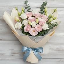 Букет цветов из:  Лизиантусы в Уве