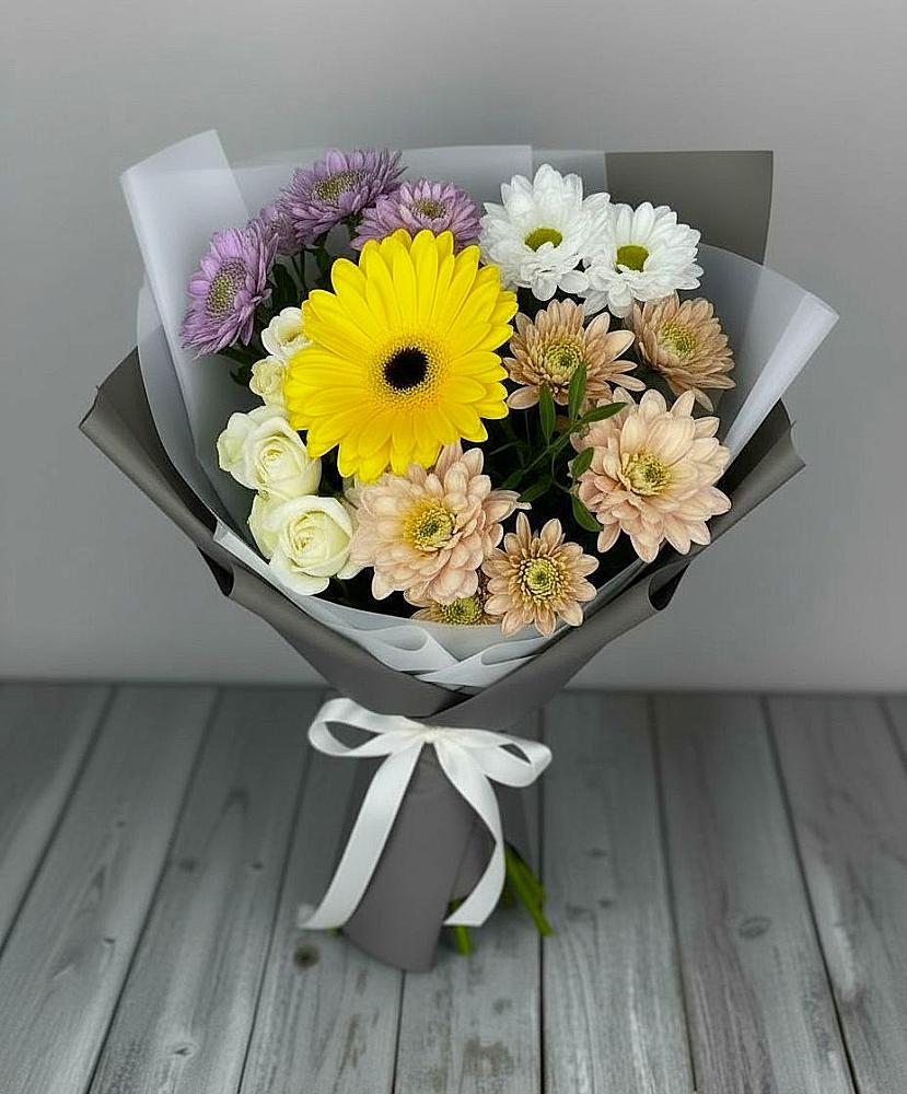 Букет цветов из: Розы, Герберы и Хризантемы в Уве