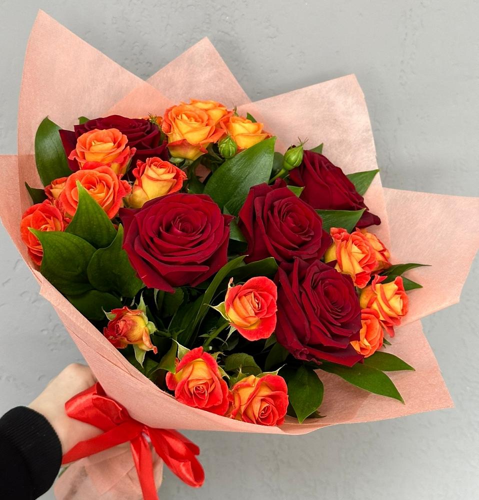 Букет Любовь и восторг в Уве