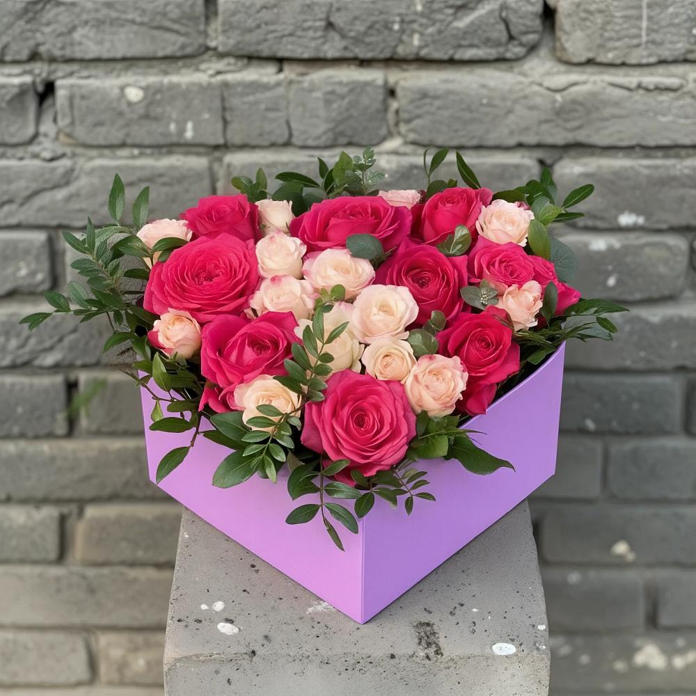 Цветочная композиция из Розы в коробке в Уве