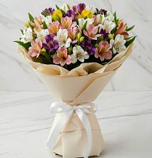 Букет цветов из:  Альстромерии в Уве