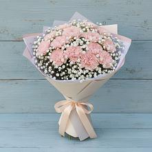 Букет цветов из:  Гвоздики в Уве