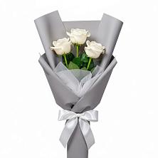 Букет 3 белые розы в Уве