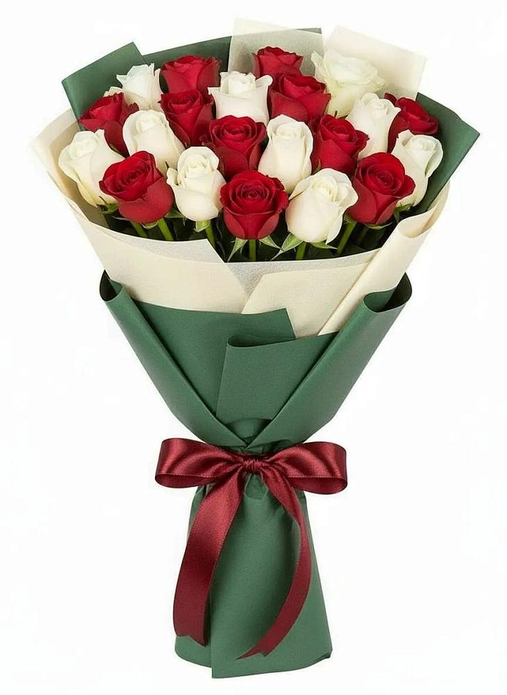 Букет Микс из красных и белых роз в Уве