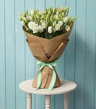 Букет цветов из:  Лизиантусы в Уве