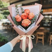 Букет цветов из:  Розы в Уве