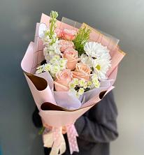 Букет цветов из:  Хризантемы и Розы в Уве