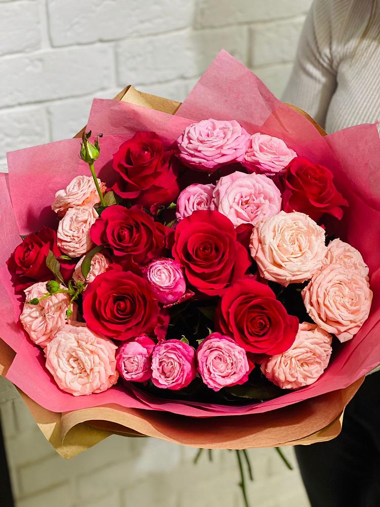 Букет цветов из: Розы в Уве