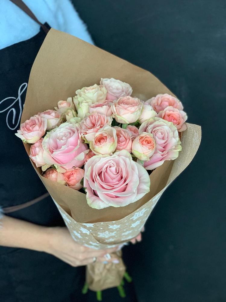 Букет цветов из: Хризантемы и Розы в Уве