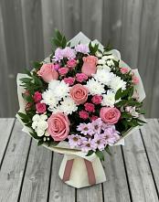 Букет цветов из:  Альстромерии, Гвоздики, Розы и Хризантемы в Уве