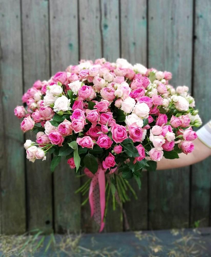 Букет Розовые кустовые розы Натали и Лав Лидия в Уве