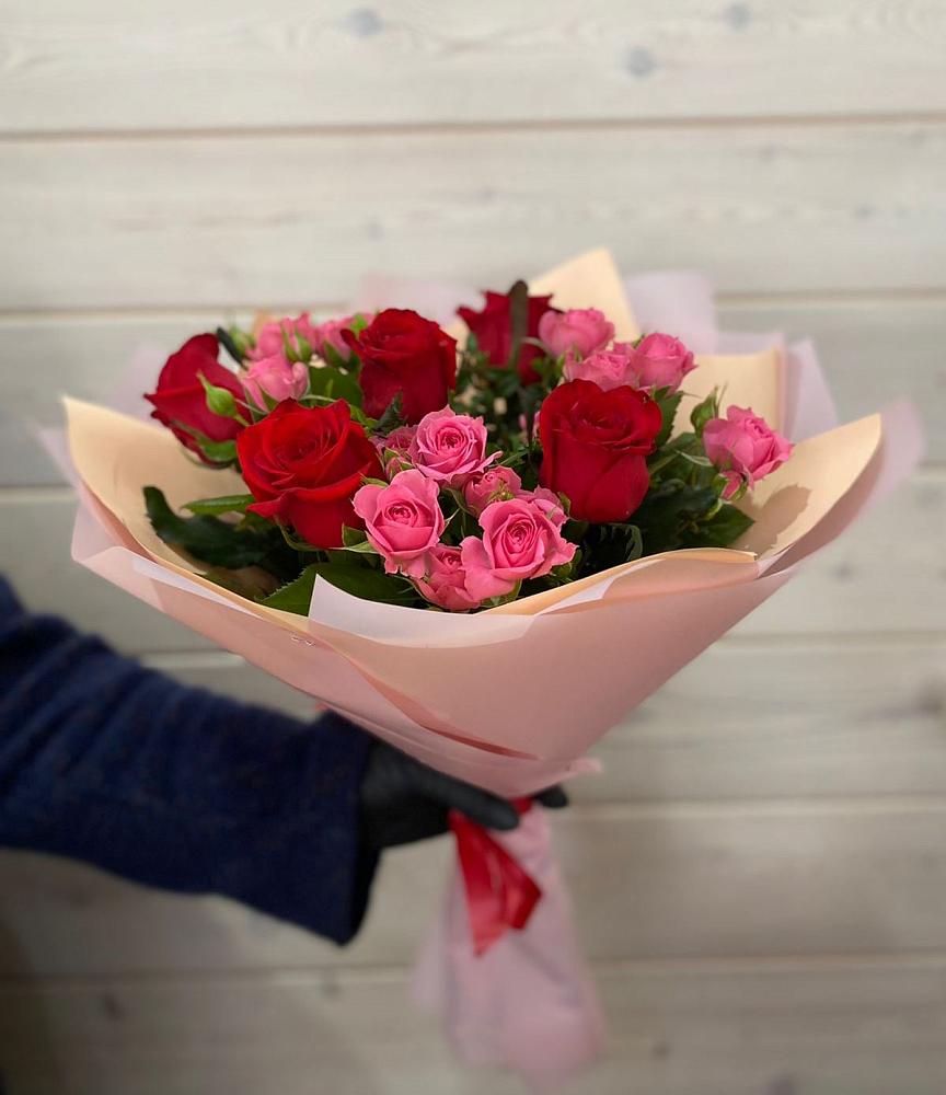Букет цветов из: Розы в Уве