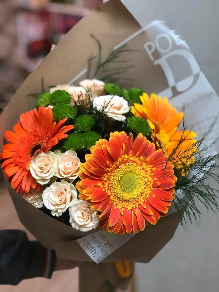 Букет цветов из: Герберы, Хризантемы и Розы в Уве