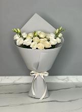 Букет цветов из:  Розы и Лизиантусы в Уве